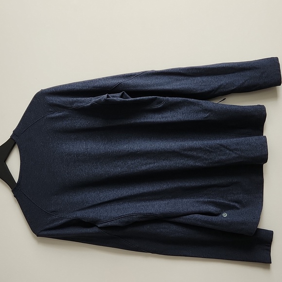 Lululemon EUC Mens Surge Warm Crew size Medium - Picture 4 of 5